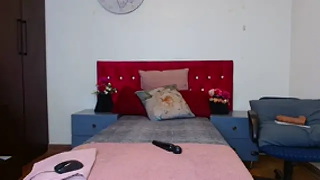 VeryGoodBadGirl1 online show from July 14, 9:31 pm