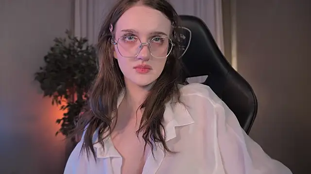 ELLIEJAY online show from March 1, 8:31 pm