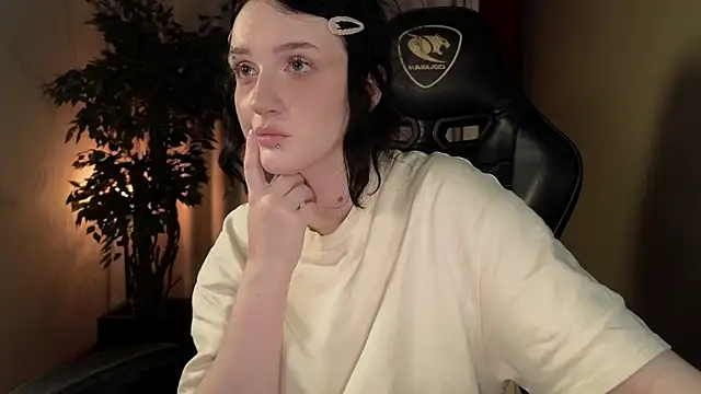 ELLIEJAY online show from October 4, 5:16 am