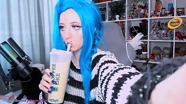 ohclementine online show from March 3, 8:09 am