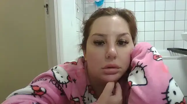 magical mia online show from February 3, 2:13 pm