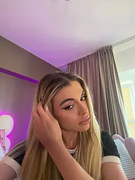 HaileyMadow online show from June 11, 6:44 am