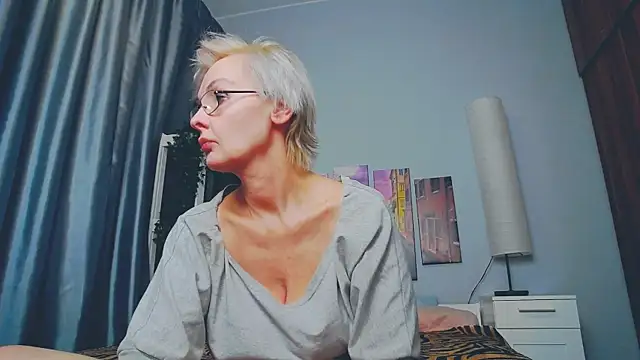 HelgaHimmell online show from March 12, 11:44 pm