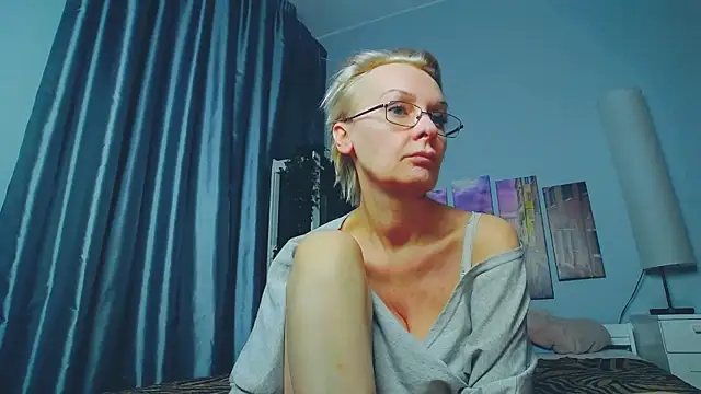 HelgaHimmell online show from March 16, 1:07 am