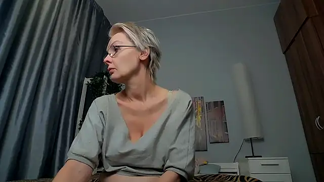 HelgaHimmell online show from March 17, 4:08 am