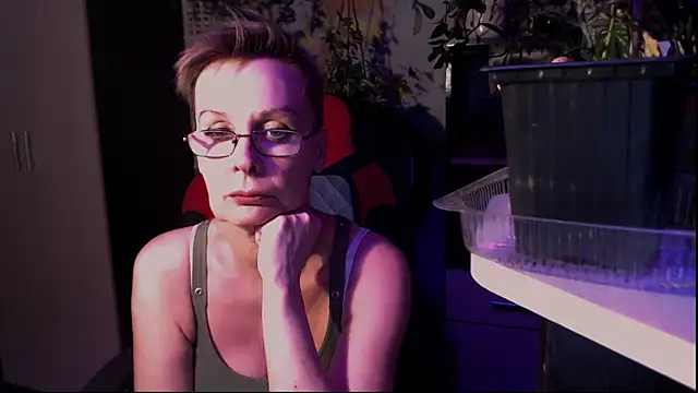 HelgaHimmell online show from June 2, 9:06 pm