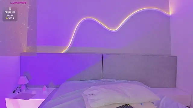 sophia 98 online show from August 3, 7:28 pm