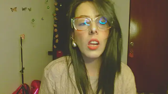 Snapshot of ella_peck chatting on January 8, 5:10 am ella peck online show from January 8, 5:10 am