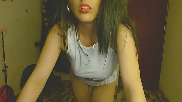 Snapshot of ella_peck chatting on February 9, 2:26 am ella peck online show from February 9, 2:26 am