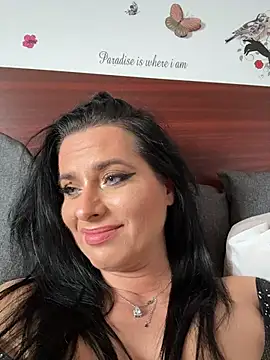 Hotmomcheckk  online show from January 19, 11:47 am