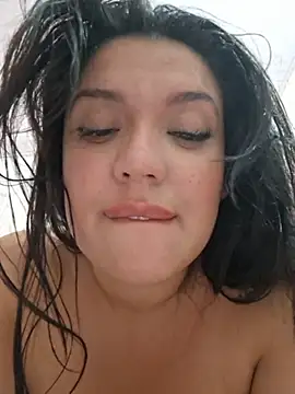 Snapshot of Sophie-hatter chatting on July 7, 3:53 am Sophie-hatter online show from July 7, 3:53 am