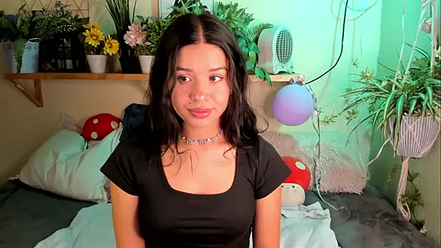 MiaaRose online show from March 26, 5:51 pm