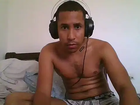 Snapshot of hot_mechanic chatting on October 5, 6:17 pm hot mechanic online show from October 5, 6:17 pm