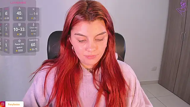 Snapshot of Fieryfenixx chatting on February 19, 6:44 am Fieryfenixx online show from February 19, 6:44 am