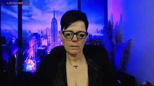 ninarandmann online show from March 24, 4:01 pm