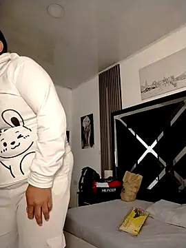 Natasha milf   online show from April 11, 12:31 pm