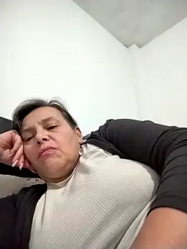 Natasha milf   online show from April 21, 12:45 am