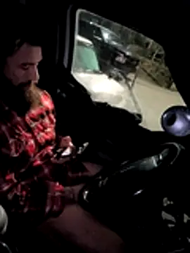 Armyexhibitionistvet online show from January 10, 11:34 am