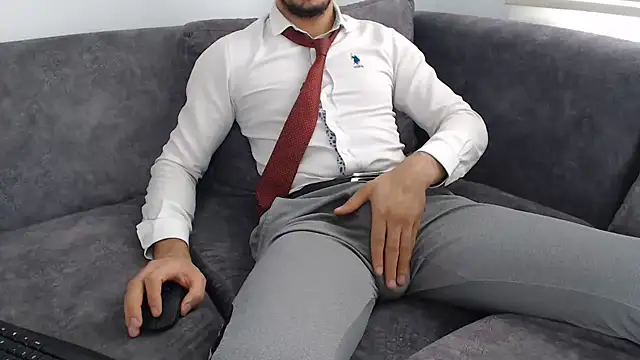 Snapshot of Naughtb0y chatting on July 8, 11:58 am Naughtb0y online show from July 8, 11:58 am