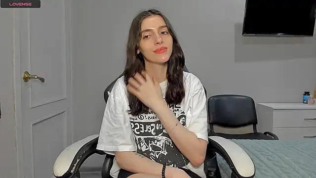 broosnica1 online show from December 23, 6:55 am