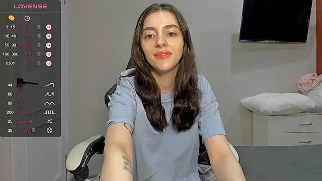 broosnica1 online show from February 18, 8:21 am