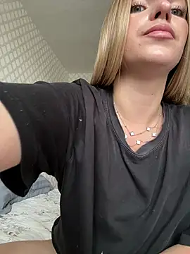 Snapshot of adel_secret chatting on July 11, 1:36 pm adel secret online show from July 11, 1:36 pm