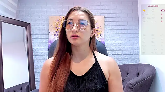  LaraMom  online show from May 21, 7:43 pm