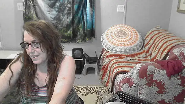 Ireallysquirt online show from June 3, 3:20 am