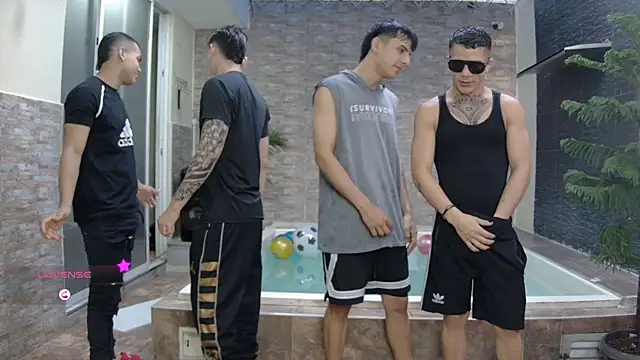 Snapshot of Boysgang_sex chatting on July 5, 11:17 am Boysgang sex online show from July 5, 11:17 am