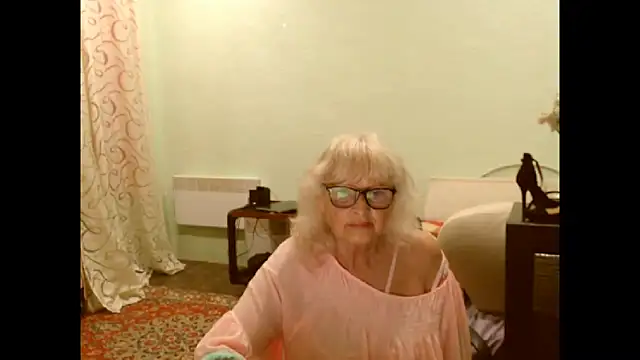 Snapshot of Natali7634 chatting on May 17, 5:09 pm Natali7634 online show from May 17, 5:09 pm
