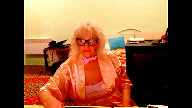Snapshot of Natali7634 chatting on May 22, 6:46 pm Natali7634 online show from May 22, 6:46 pm
