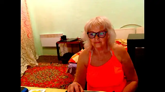 Snapshot of Natali7634 chatting on May 25, 6:30 am Natali7634 online show from May 25, 6:30 am