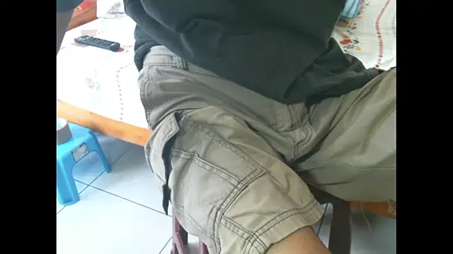 triangle0623 online show from August 1, 6:56 am