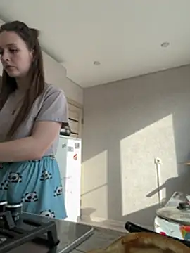 DakotaGercy online show from February 6, 8:29 am