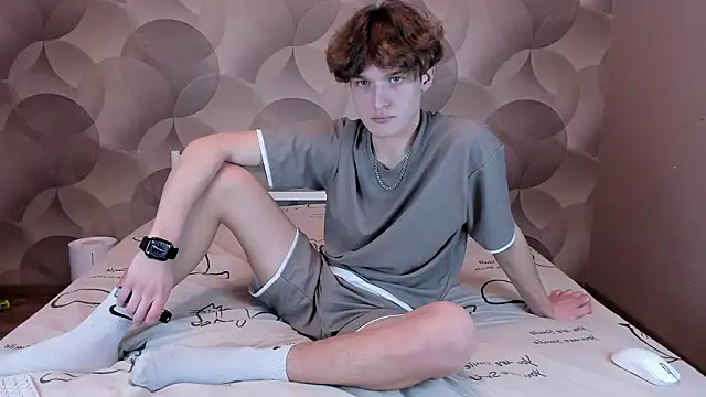 Ian Flor online show from February 14, 2:58 pm