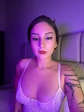 Mon Cherry online show from April 25, 1:19 am