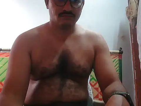 Snapshot of naughtymike0007 chatting on July 18, 2:49 am naughtymike0007 online show from July 18, 2:49 am
