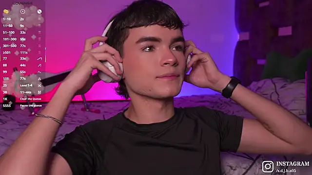 Angelo 018 online show from October 17, 7:00 am