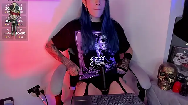 Snapshot of sofi_pretty_uwu- chatting on June 23, 2:31 am sofi pretty uwu- online show from June 23, 2:31 am