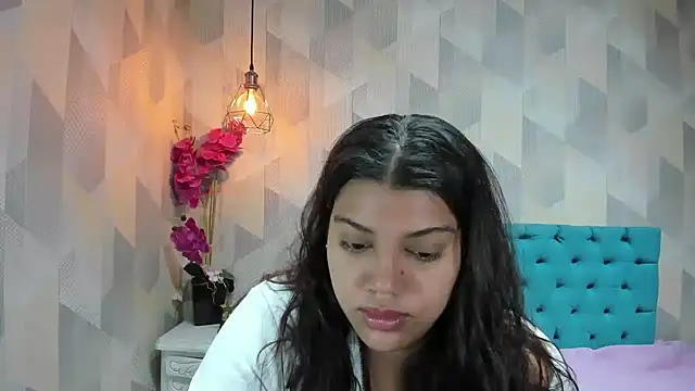 LindaBreeS online show from May 20, 2:34 pm