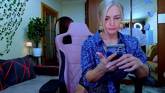 amelia blondy online show from March 26, 7:14 am