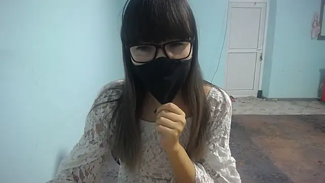 elllaaxx online show from November 17, 4:07 am