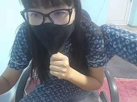 elllaaxx online show from May 15, 4:08 am