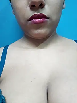 Snapshot of sexyindi_couple chatting on April 23, 2:41 pm sexyindi couple online show from April 23, 2:41 pm
