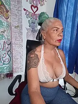 freyadevil333 online show from February 13, 9:33 pm