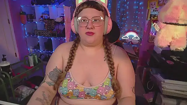 FatVeronica online show from March 13, 12:45 pm