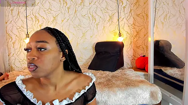 NATALIE PARKERR online show from November 14, 12:26 pm