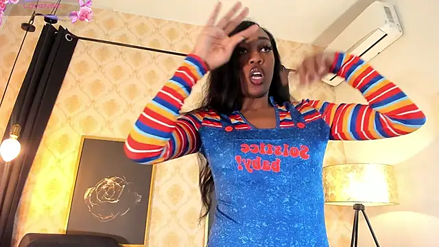 NATALIE PARKERR online show from February 3, 12:43 pm