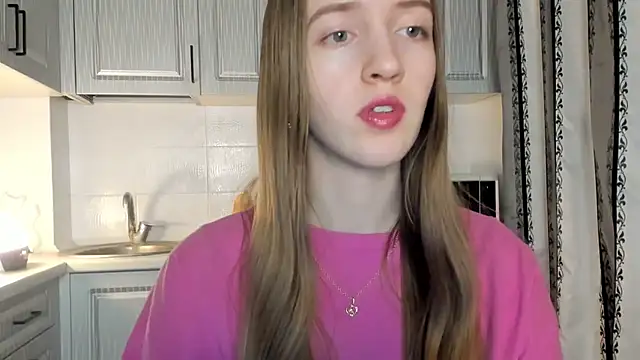 Snapshot of leslie_my_lovee chatting on December 15, 7:18 pm leslie my lovee online show from December 15, 7:18 pm