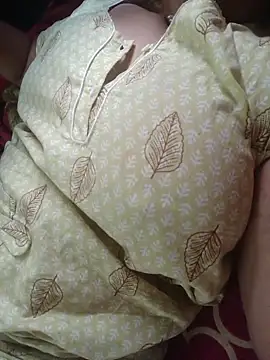 Snapshot of Ivy-09 chatting on March 4, 5:24 am Ivy-09 online show from March 4, 5:24 am